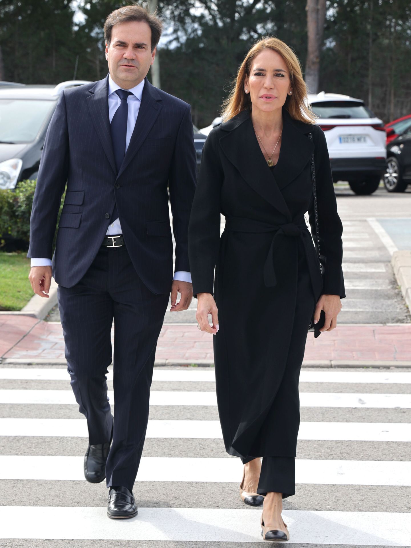 Gema Ruiz y Juan Díaz no faltaron en la despedida del empresario. (Europa Press)