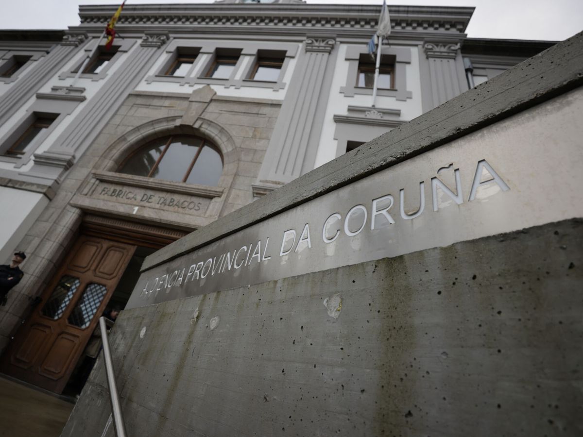 Foto: Fachada de la Audiencia Provincial de A Coruña. (EFE/Cabalar)