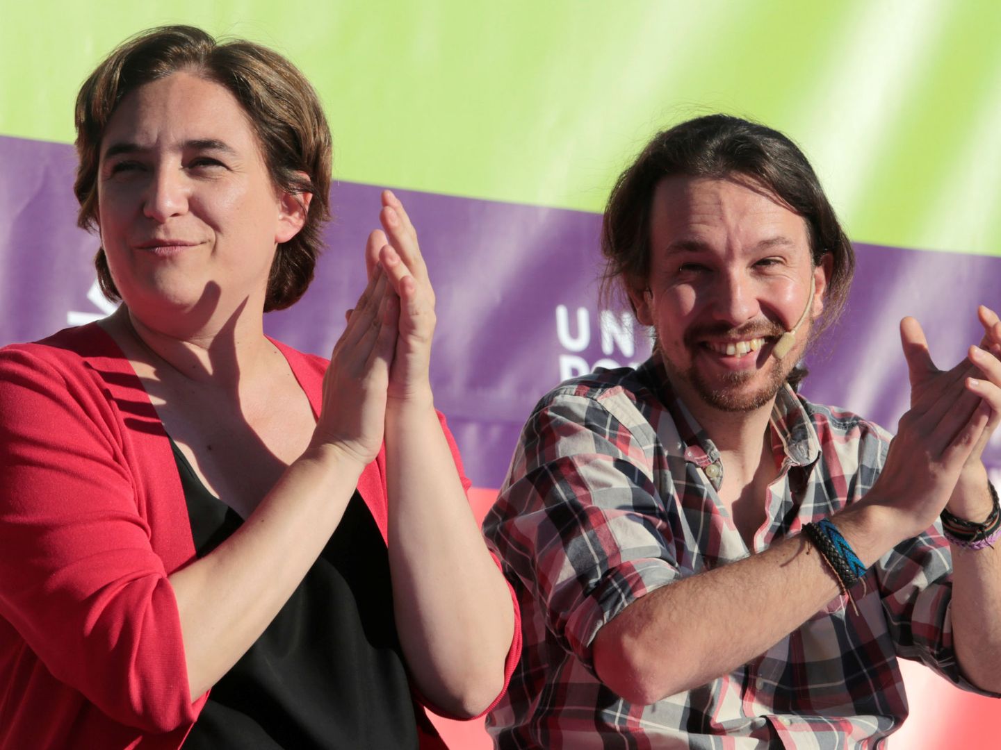 Ada Colau, alcaldesa de Barcelona, y Pablo Iglesias, en junio de 2016 en Palma, en la campaña de las últimas generales. (Reuters)