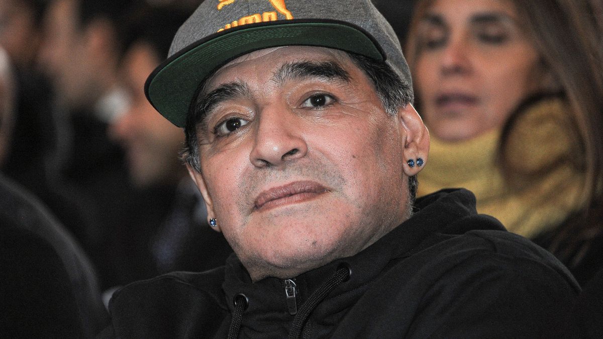Maradona estalla tras verse en el PES 2017: "Konami, te vas a comer un juicio millonario"