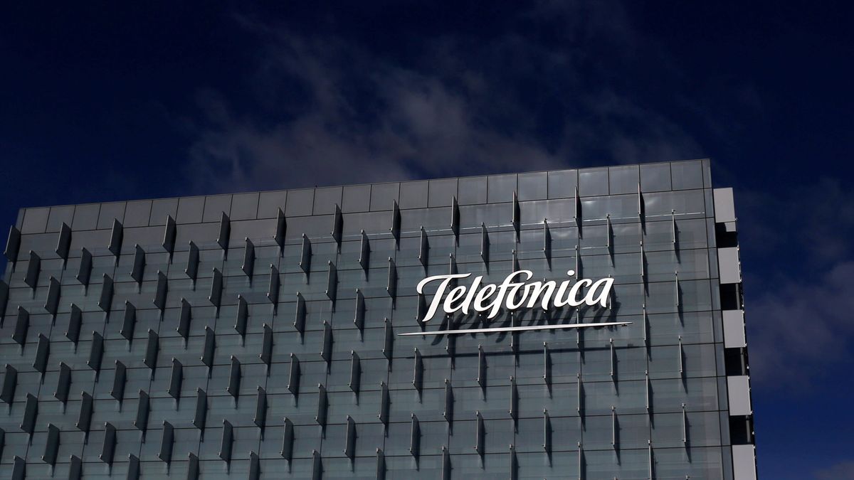 Telefónica paraliza la salida a bolsa de su filial argentina por la crisis del peso