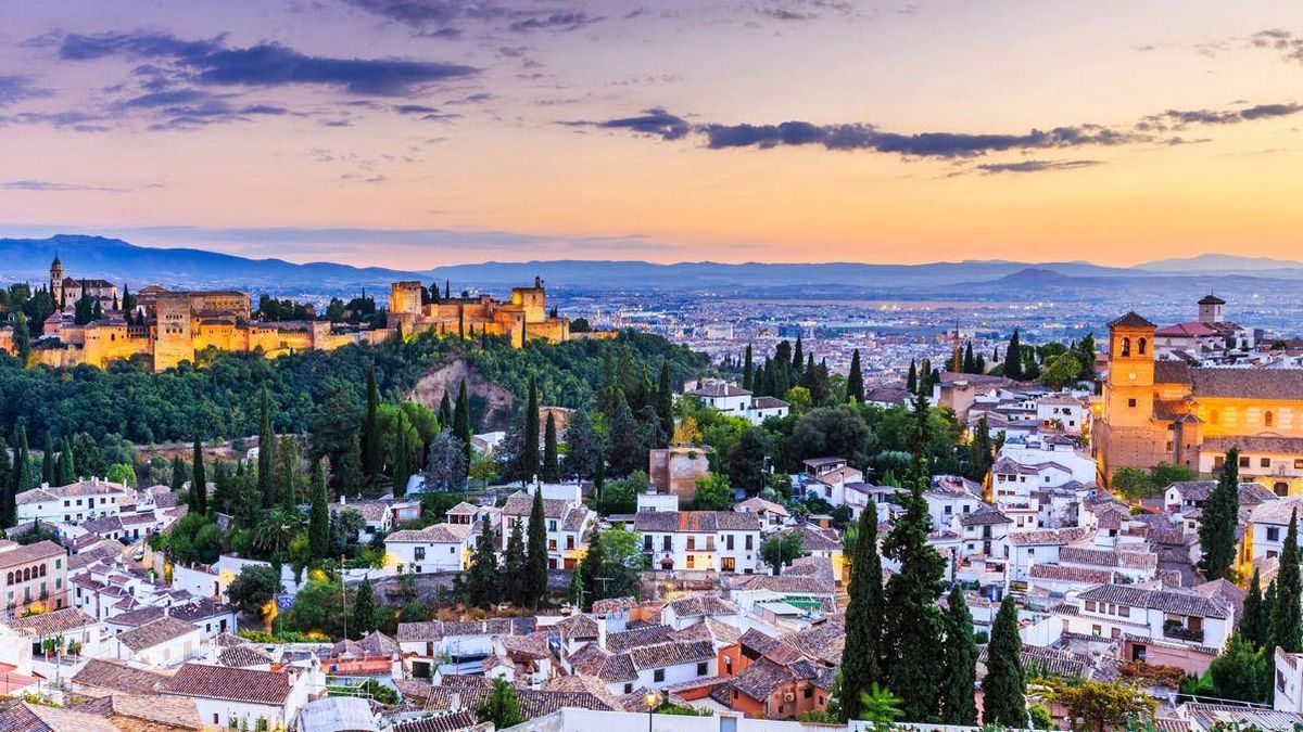 De tapeo por Granada: los mejores locales de la calle Elvira