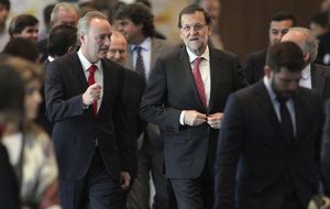 Rajoy ensalza que Teresa no pagará 500.000 € para ser tratada