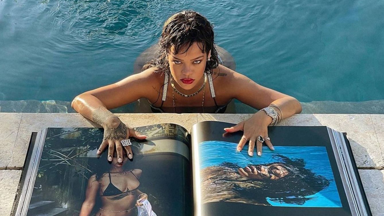 Foto: Libros de gran formato y alta calidad de los que presumir, esos son los coffee table books, como este dedicado a Rihanna. (Cortesía) 