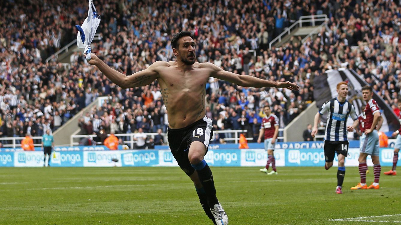 Foto: Jonás celebra un gol que le marcó el curso pasado al West Ham (Cordon Press).