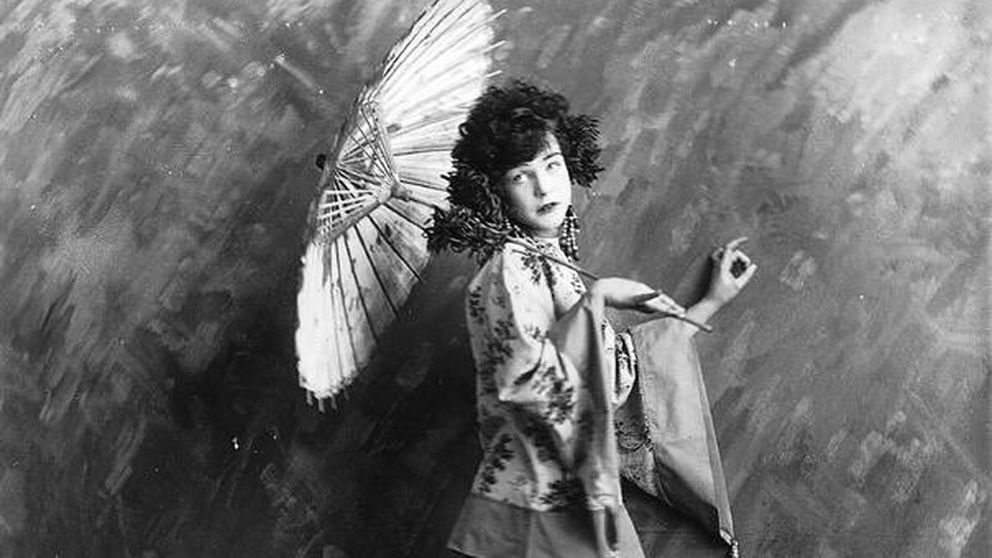 Miss Finney bailando, Montreal, Quebec, 1923.