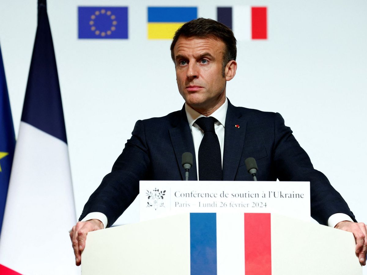 Foto: Emmanuel Macron, en la cumbre del 26 de febrero. (EFE/Gonzalo Fuentes)