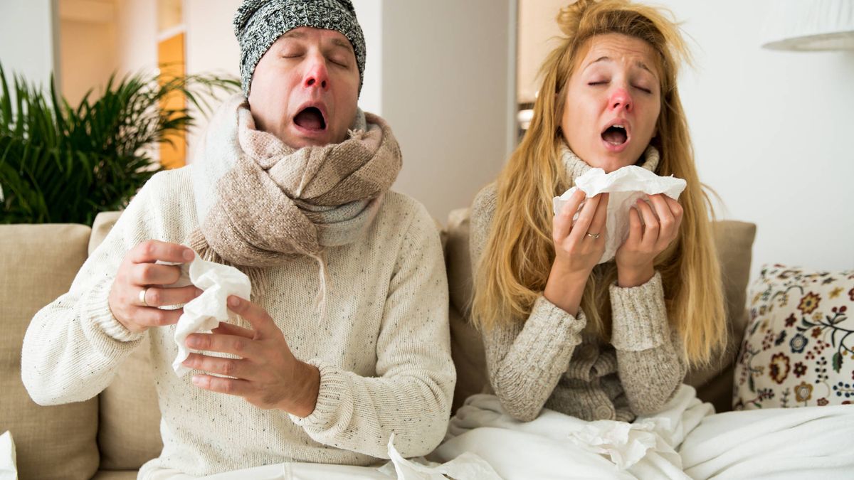 La razón científica por la que unas personas tienen peores resfriados que otras