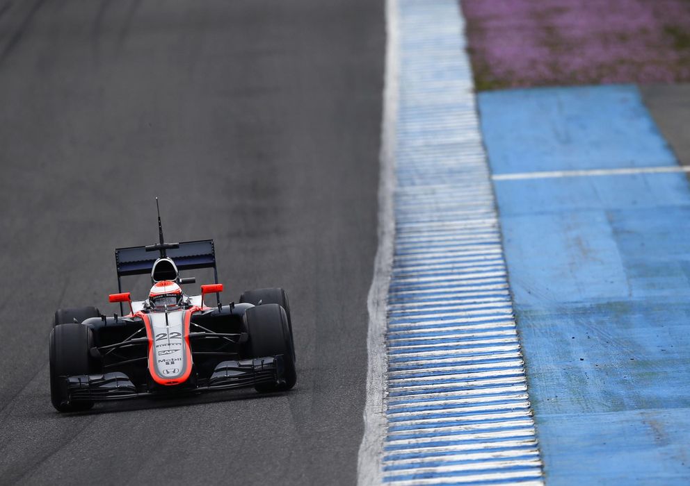 Foto: Jenson Button rodando en el trazado de Jerez (Reuters).
