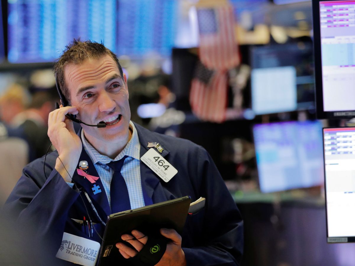 Foto: Un 'trader' en la Bolsa de Nueva York. (Reuters)