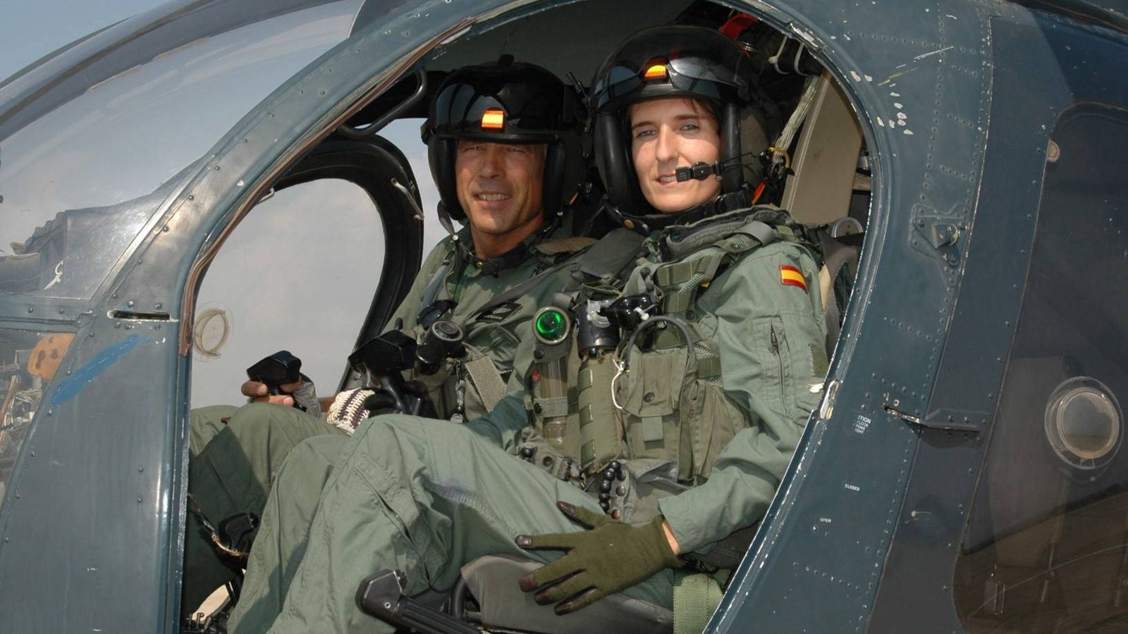 Foto: Volar y el ejército, dos grandes vocaciones para Patricia. (Facebook)
