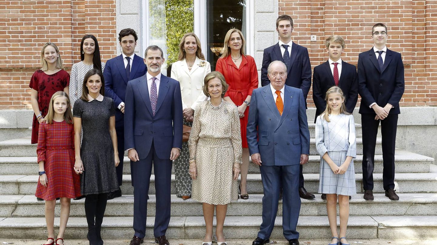 La familia del Rey al completo, en el 80 cumpleaños de la reina Sofía. (Casa Real)