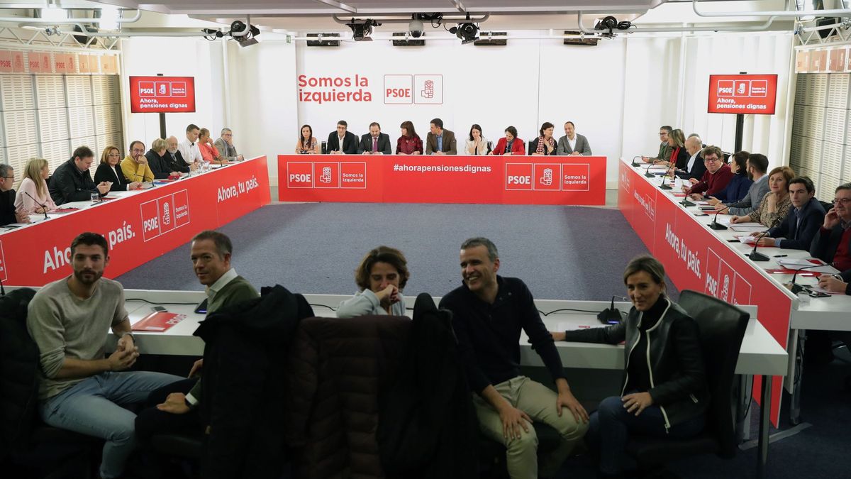 El PSOE plantea crear nuevos impuestos finalistas para pagar las pensiones