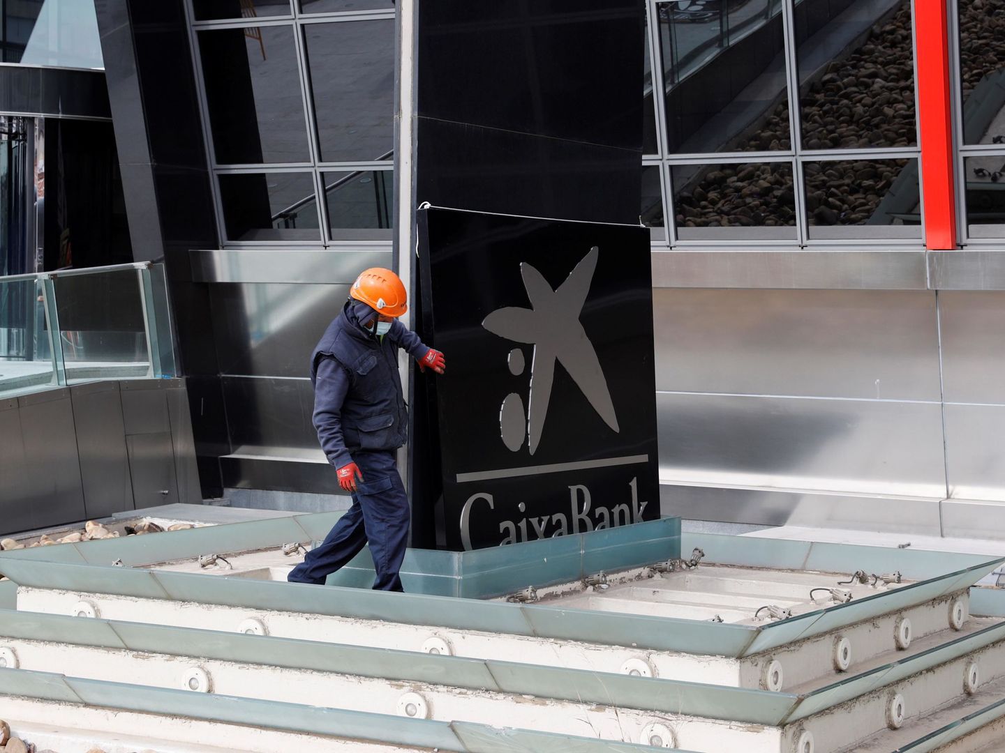 CaixaBank ha llevado a KIO su sede madrileña tras la fusión.