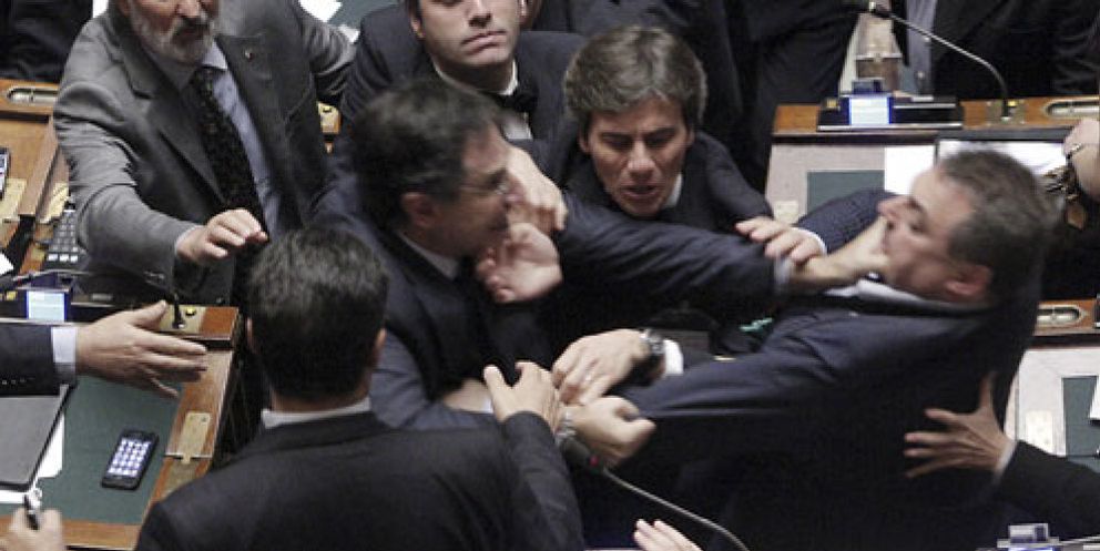 Foto: El debate sobre los recortes en Italia acaba a golpes