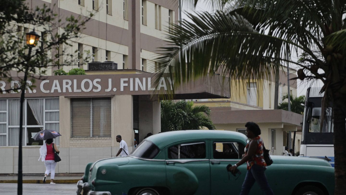 Fachada del hospital militar Carlos J. Finlay en La Habana, en 2013. (Reuters)