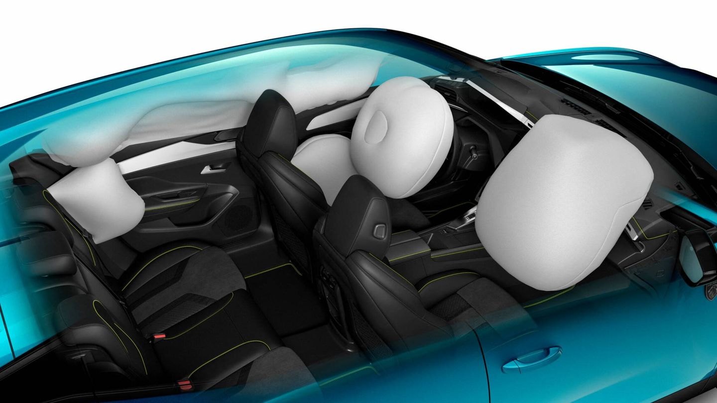 En el equipamiento de seguridad no figura el airbag central delantero, ahora tan frecuente.
