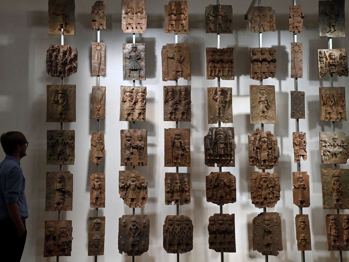 Foto: Piezas de bronce de Benin en el Museo Británico. (Reuters)