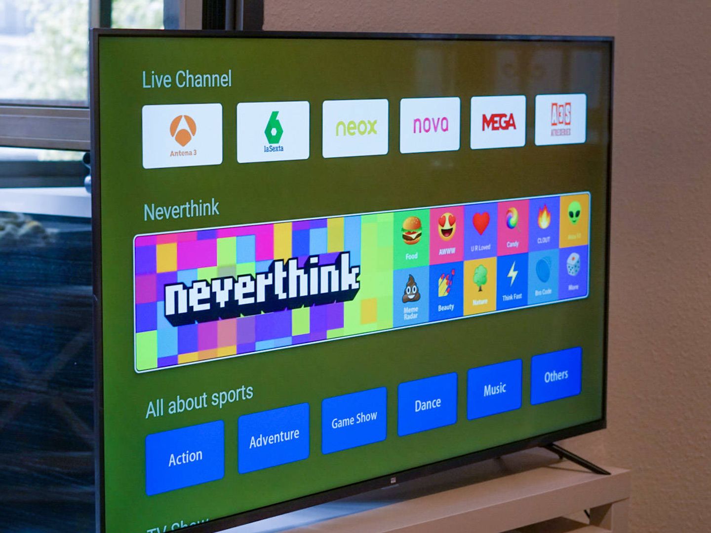 Xiaomi estrema dos nuevas Smart TV con precios de derribo