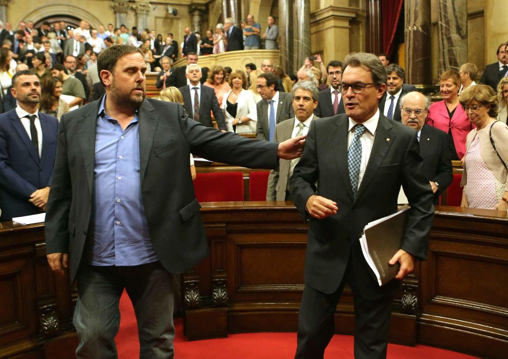 Foto: El presidente de la Generalitat, Artur Mas, y el líder de ERC, Oriol Junqueras (Efe)