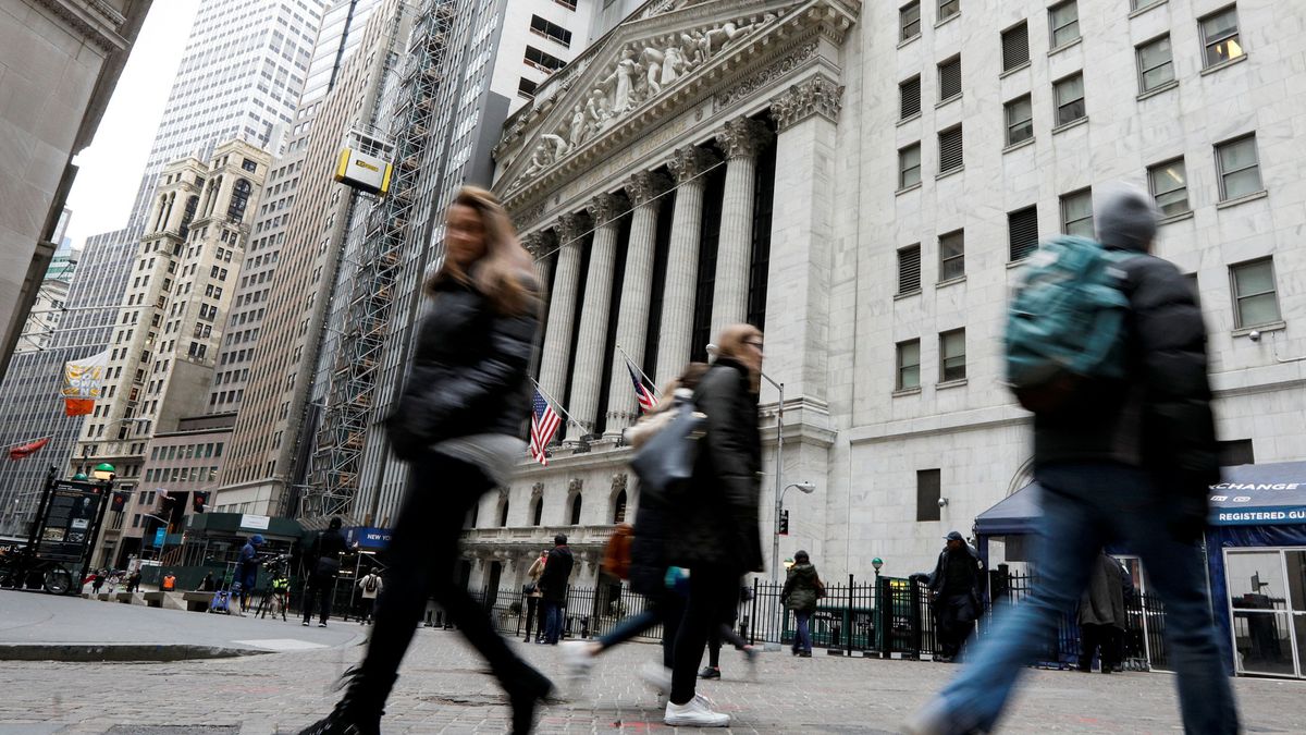 Wall Street sufre caídas del 4% (otra vez) con mucha volatilidad