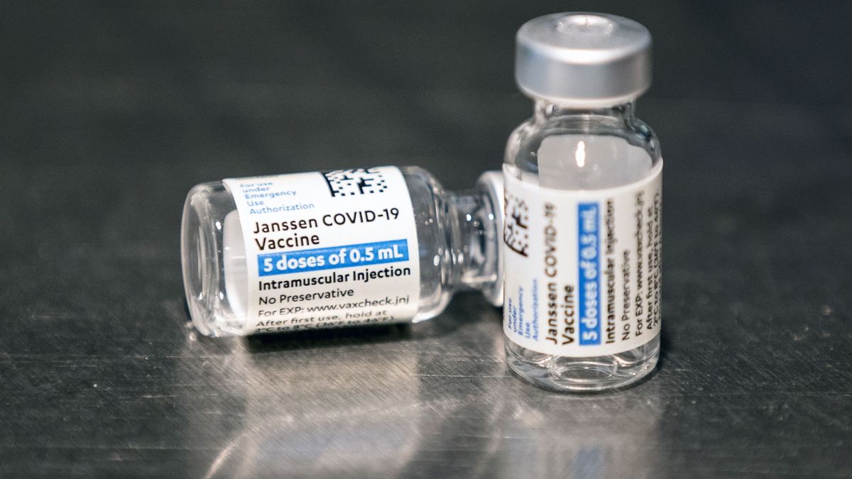 EEUU avisa de un vínculo entre la vacuna de Janssen y el síndrome Guillain-Baré