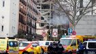 Despliegue sanitario y policial tras la explosión en el centro de Madrid que ha causado varios muertos
