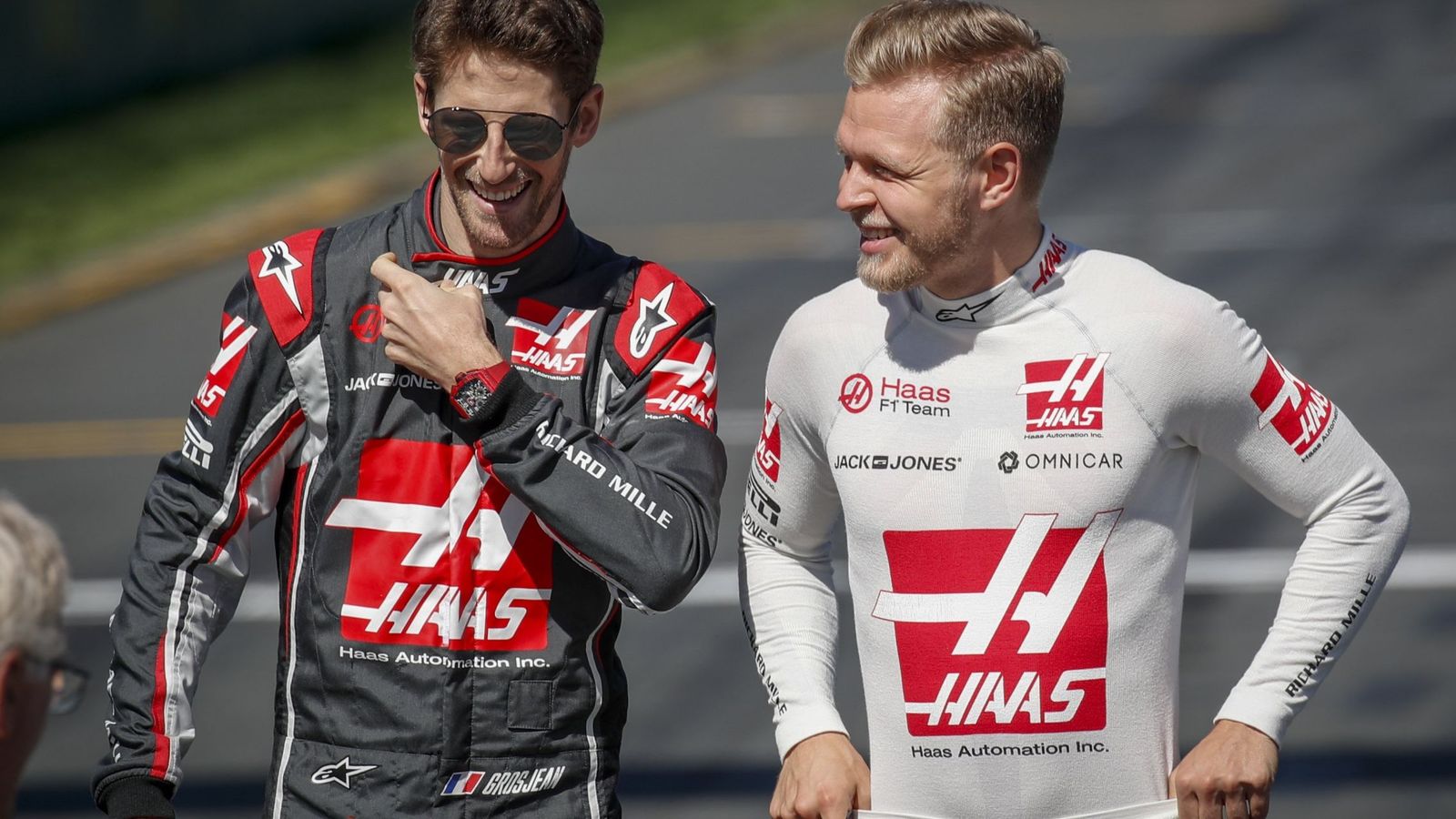 Foto: Romain Grosjean (i) y  Kevin Magnussen en el Haas de 2018. (EFE)
