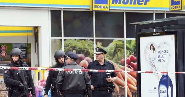 Foto: Un muerto en un ataque a cuchilladas en un supermercado de Hamburgo. (EFE)
