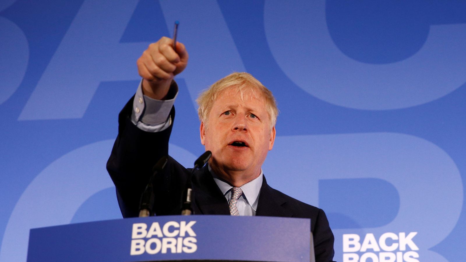Foto: Boris Johnson, uno de los favoritos a sustituir a la primera ministra. (Reuters)