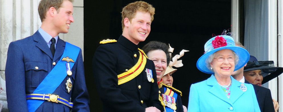 Foto: El príncipe Harry, preocupado por su abuela Isabel II