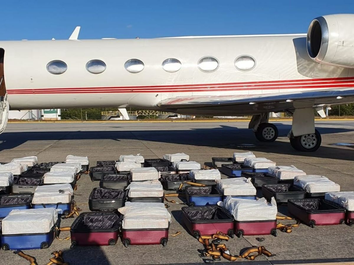 Foto: La cocaína estaba oculta en un total de 24 maletas (EFE/Policía Federal)