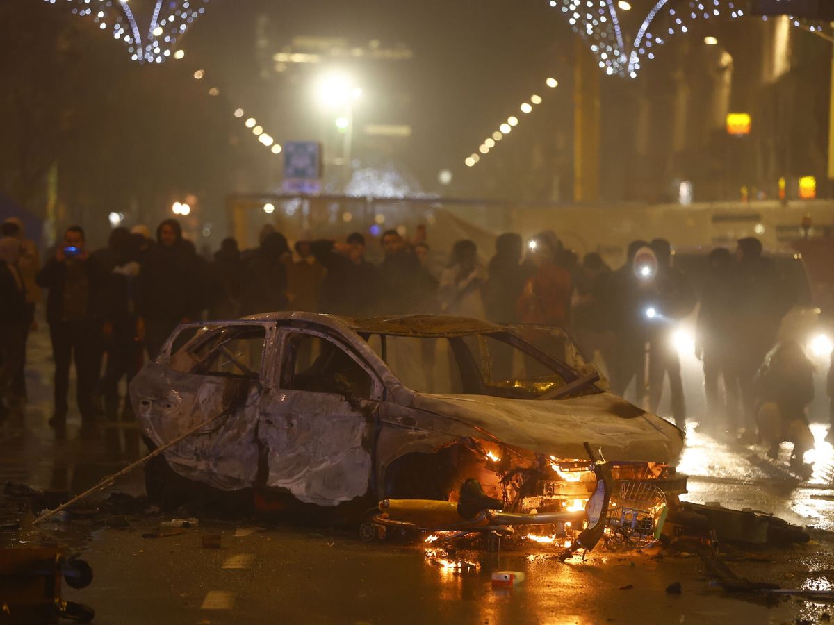 Foto: Imagen de los disturbios tras el Marruecos-Bélgica. (EFE/EPA/Stephanie Lecocq)