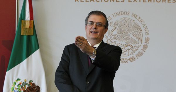 Foto: El secretario de Relaciones Exteriores de México, Marcelo Ebrard, habla este domingo durante una rueda prensa en Ciudad de México (México). (EFE)