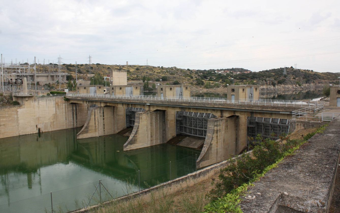 La presa de Ricobayo, en Zamora. (R. M.)