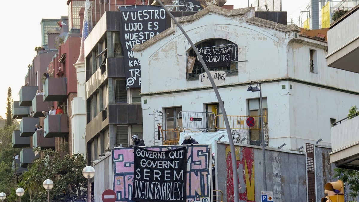 La última amenaza de los okupas de Barcelona: "Si nos echan, okuparemos 100 casas más"