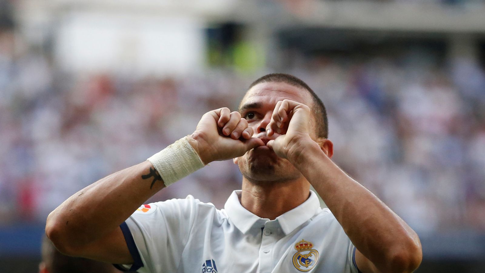 Foto: Pepe ha manifestado en más de una oportunidad su deseo de acabar su carrera en el Real Madrid (Reuters)