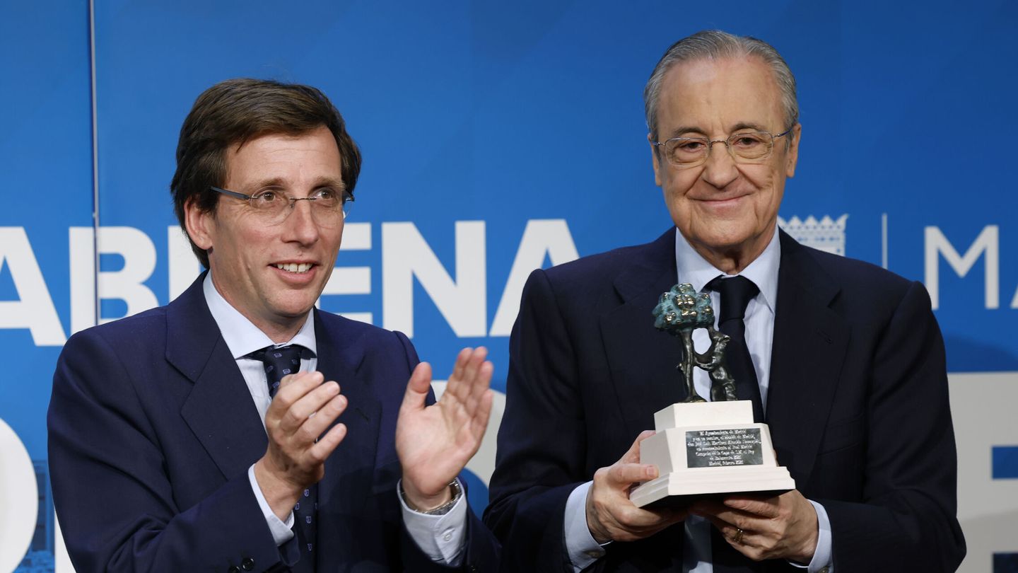 José Luis Martínez-Almeida y el presidente del Real Madrid, Florentino Pérez. (EFE/F. Guillén)