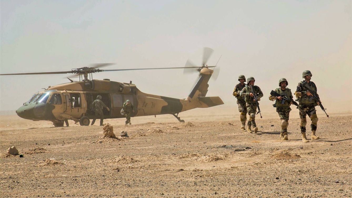 Foto: Black Hawk del Ejército Regular Afgano o ANA. (Reuters)