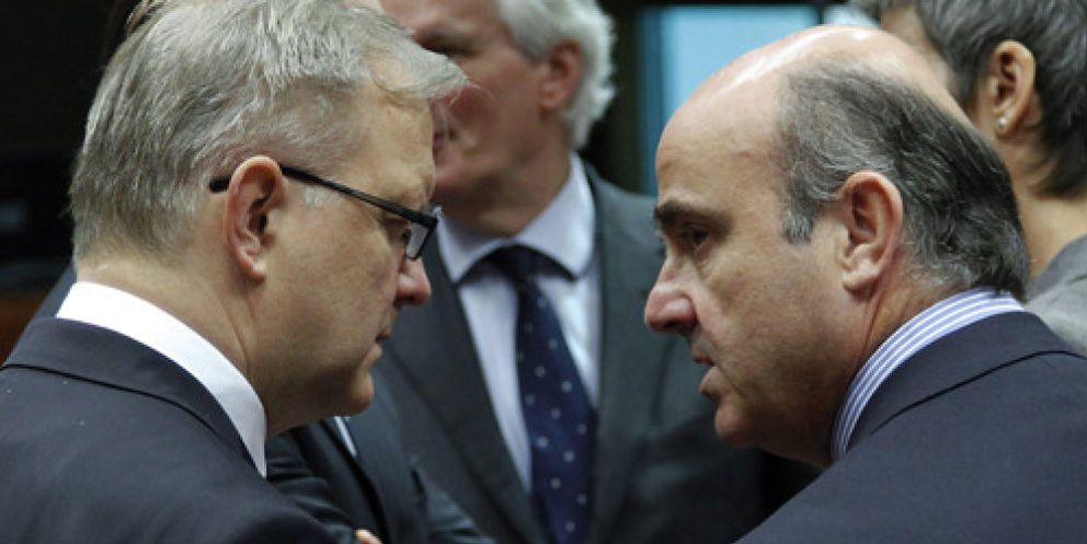 Foto: De Guindos negocia con Olli Rehn cómo sacar adelante el 'banco malo'