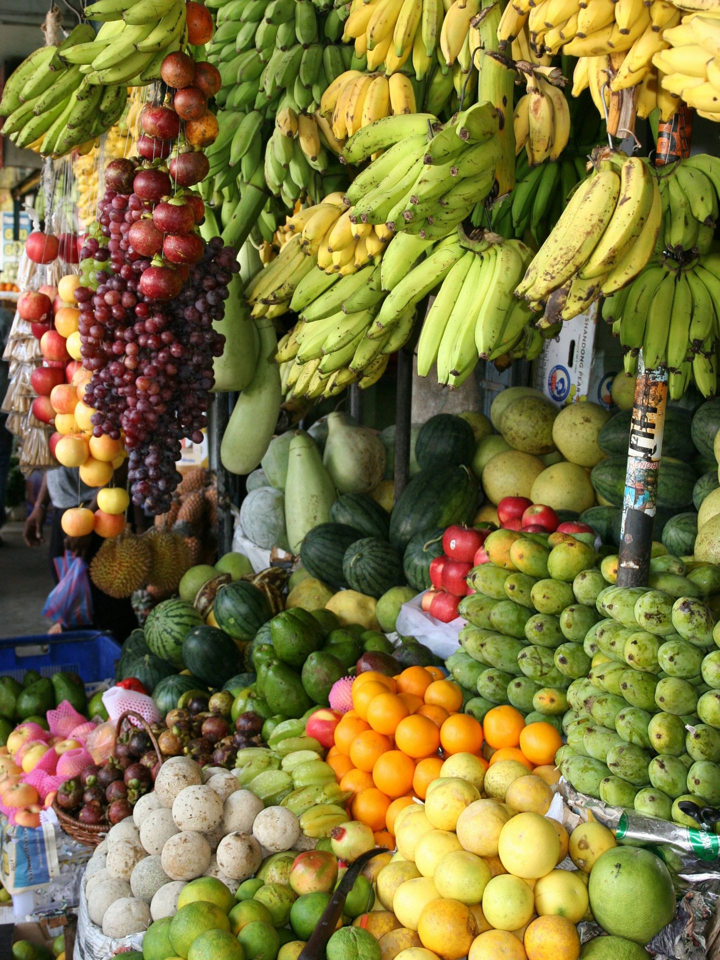 Consumir frutas es una buena opción para la salud. (Pexels/ Ian Turnell)