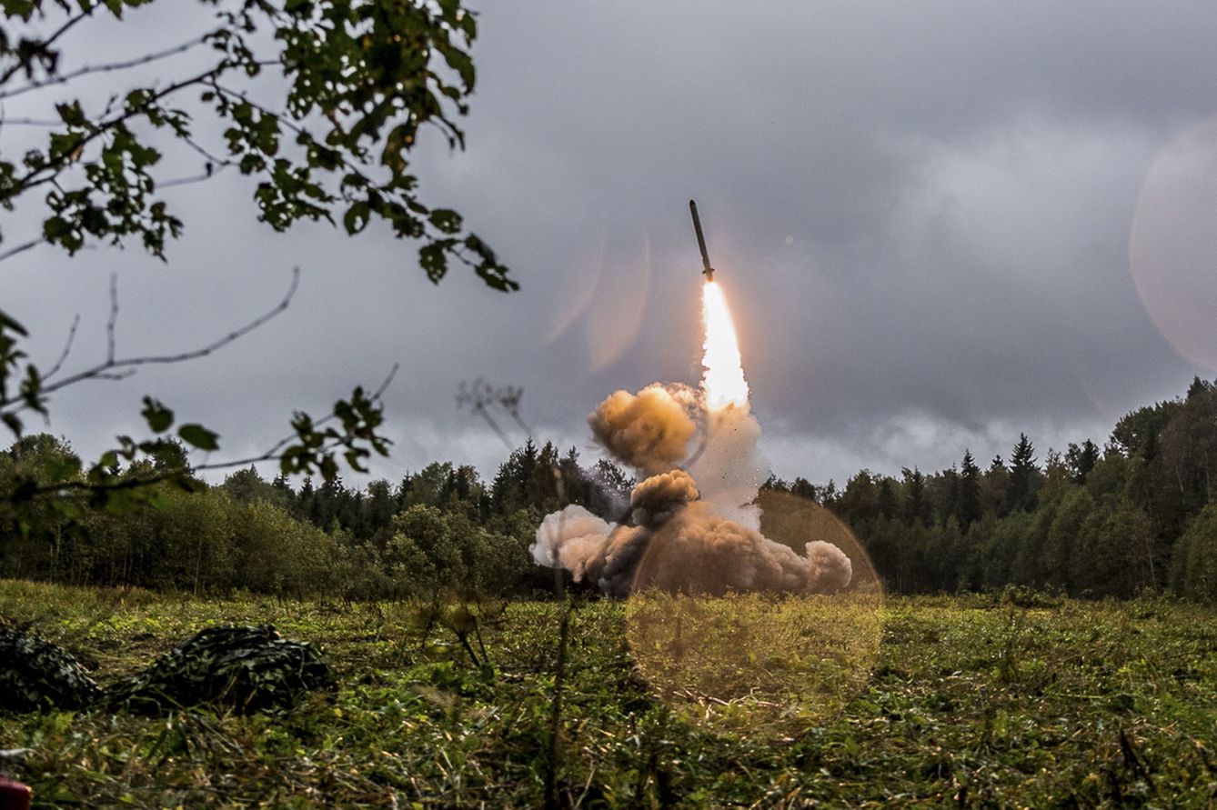 Un misil táctico ruso Iskander-M lanzado durante los ejercicios militares Zapad 2017. (EFE)