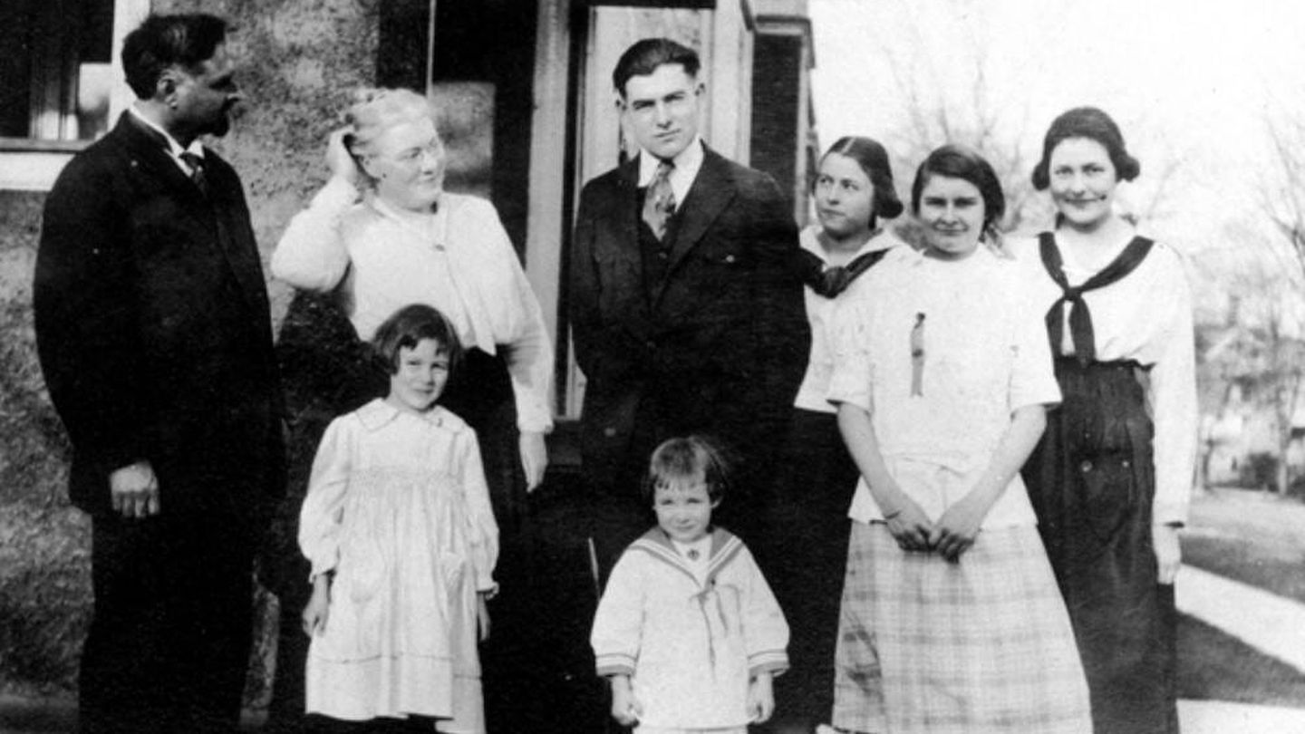 La familia Hemingway en 1917. (Fuente: Wikipedia)