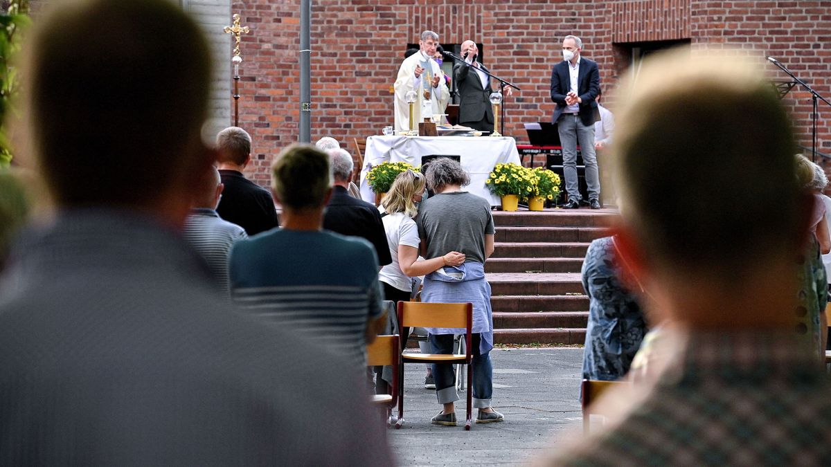 Un centenar de templos alemanes bendice parejas homosexuales y desafía al Vaticano