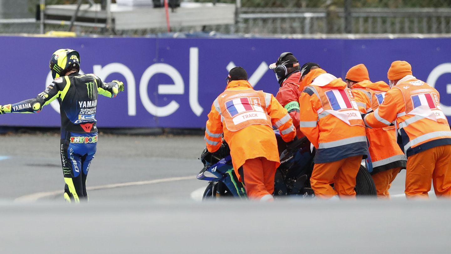 Rossi, tras su caída. (Reuters)