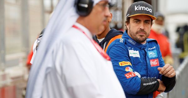Foto: Fernando Alonso deja la Fórmula 1 en el aire, mientras sigue estudiando y afrontando nuevos desafíos. (EFE)