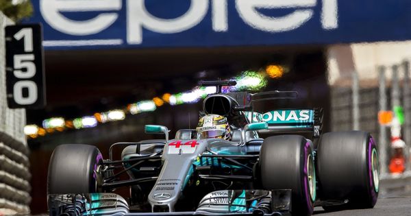 Foto: Lewis Hamilton, saliendo del túnel en el GP de Mónaco. (EFE)
