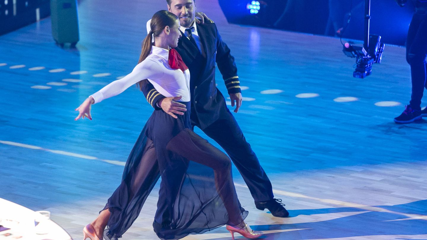 David Bustamante y Yana Olina, en el programa 'Bailando con las estrellas'. (Gtres)
