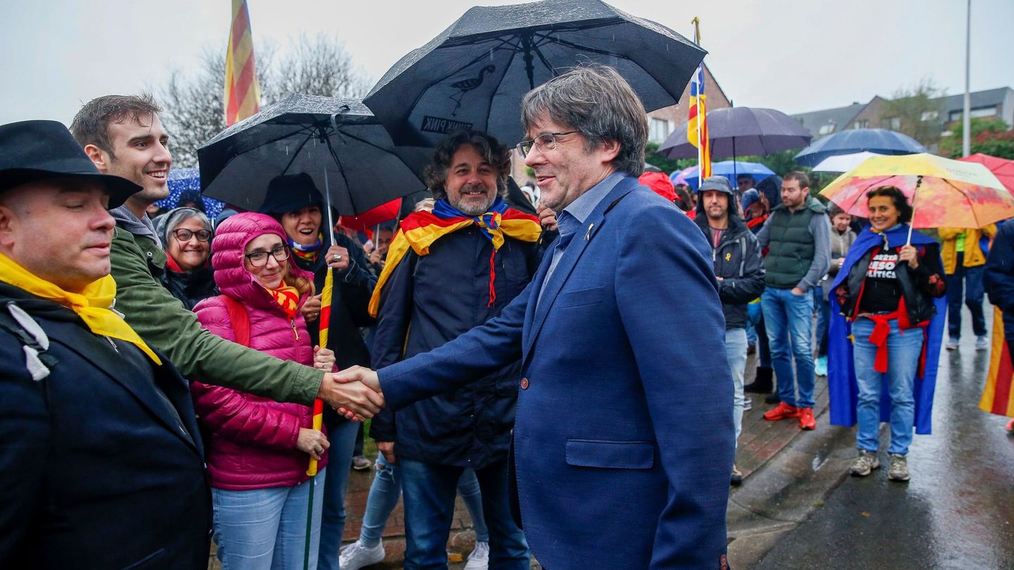 El expresidente de la Generalitat de Cataluña Carles Puigdemont hoy en Waterloo. (EFE)