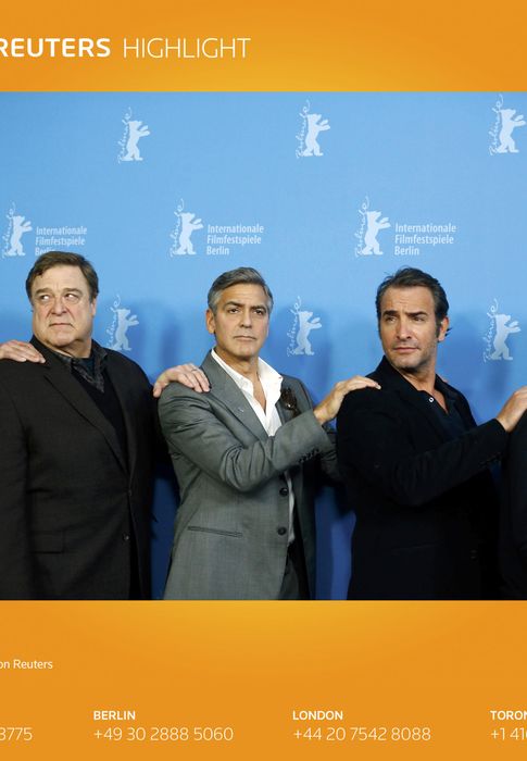 Foto: John Goodman, George Clooney, Jean Dujardin y Matt Damon, presentan 'The Monuments Men'. (REUTERS) 